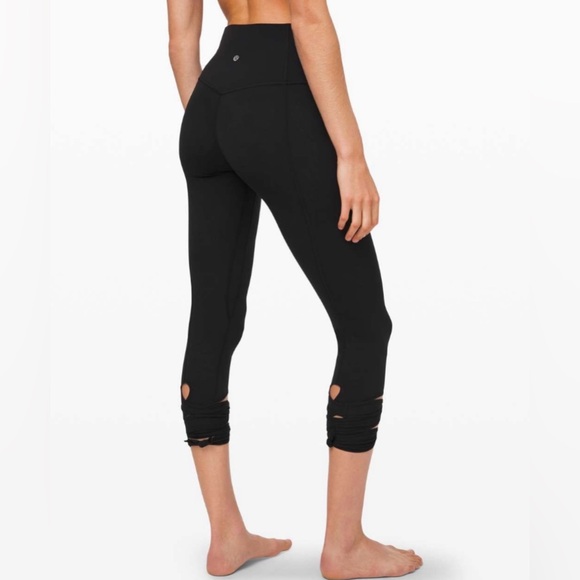 NWT Lululemon Align Crop 21" *Love Knot black size 4 - Picture 2 of 9